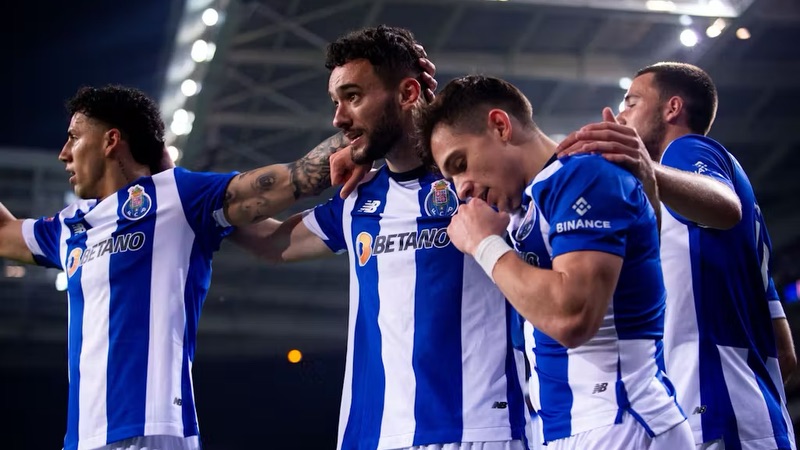 Porto thì vẫn rất mạnh mẽ